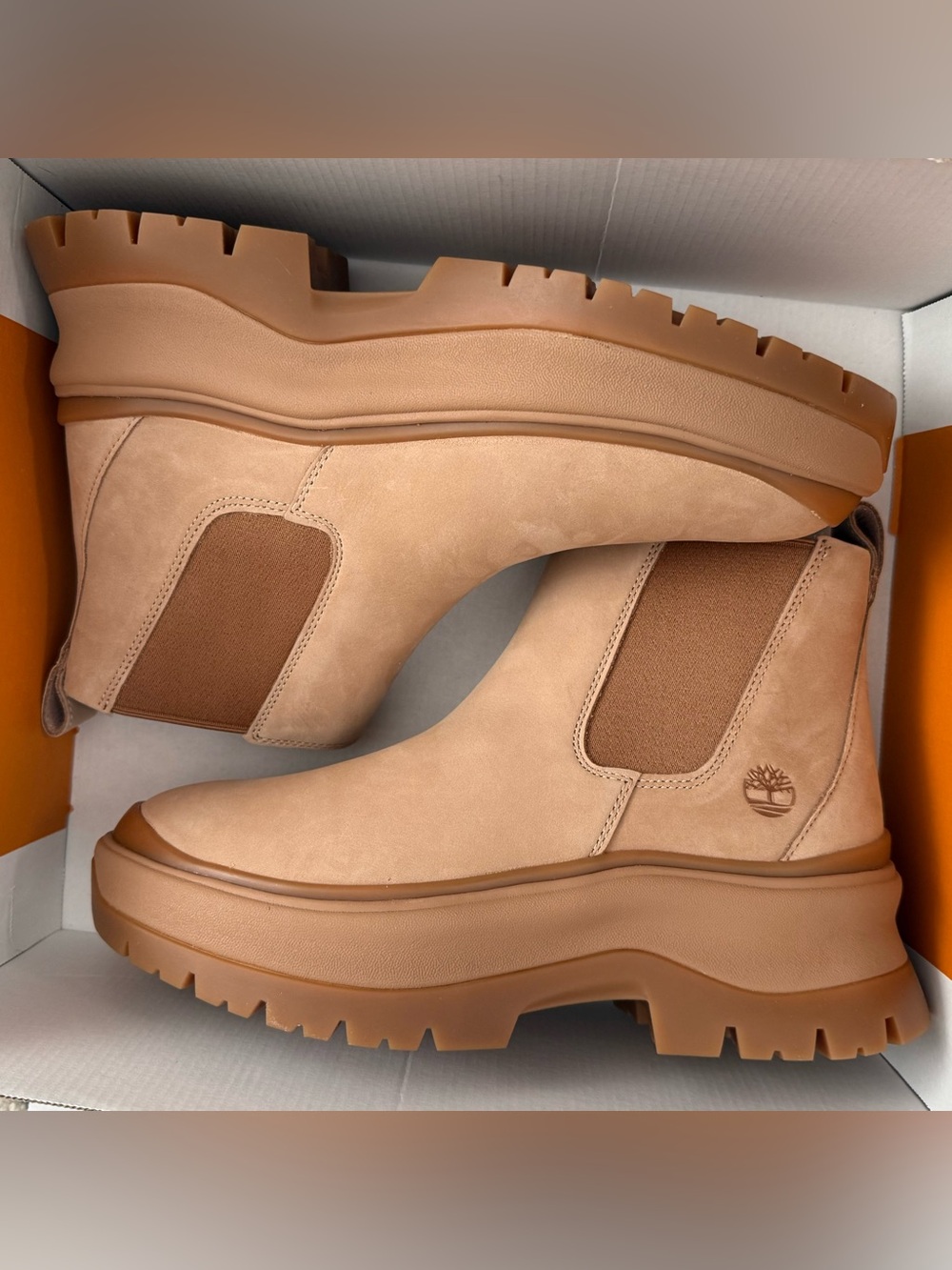 NEW Timberland Roxie Lane Mid Chelsea Boots Women’s Size 10 M/M Beige Nubuck
